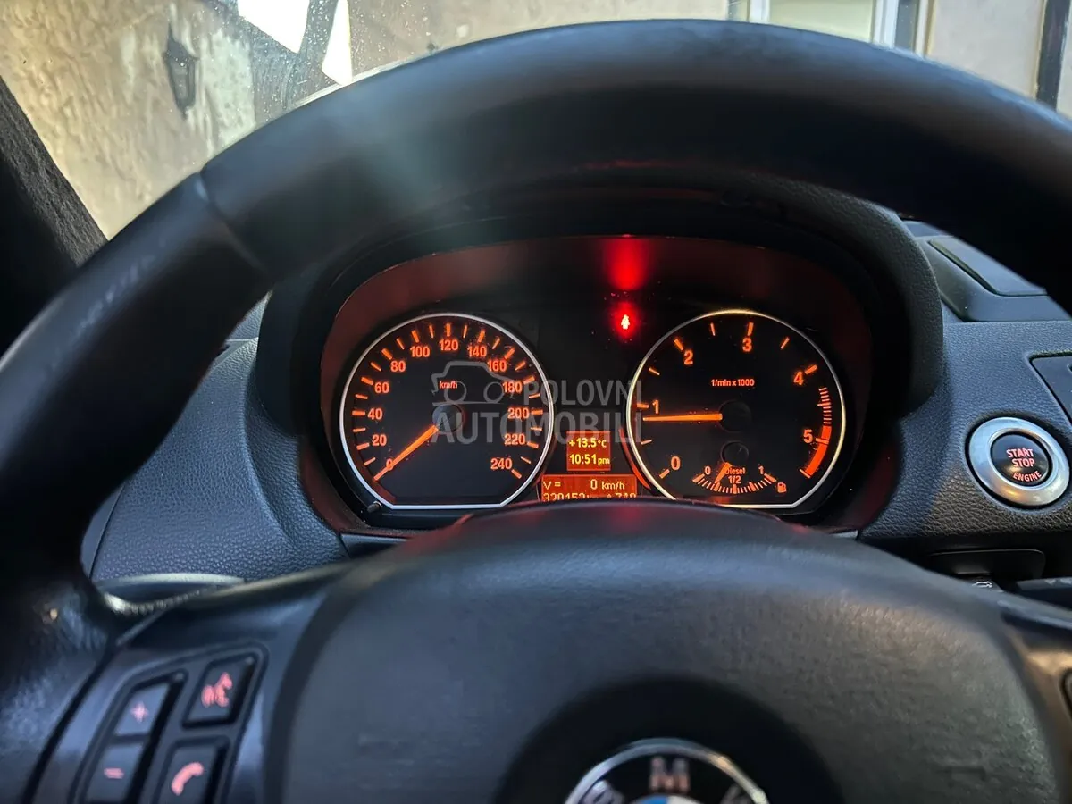 BMW 116 2010 photo 2