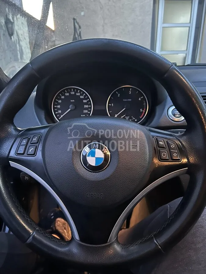 BMW 116 2010 photo 4