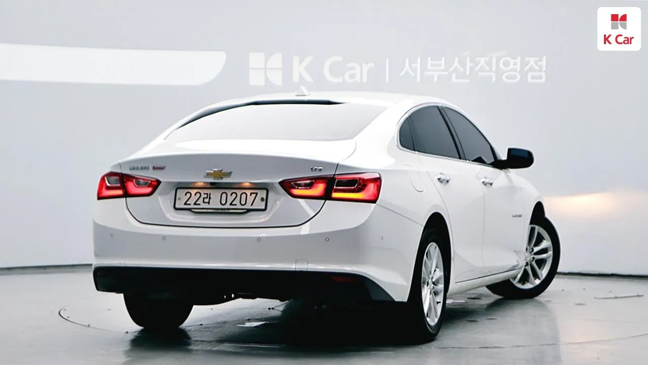 Chevrolet Malibu 2017 photo 2