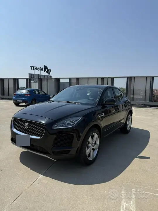 Jaguar E-Pace 2019 photo 2