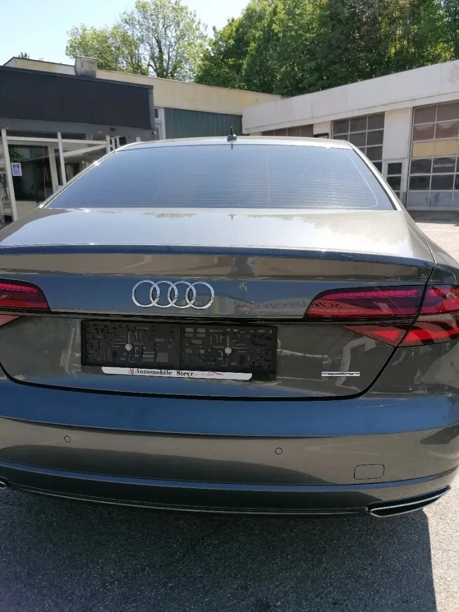 Audi A8 2017 photo 3