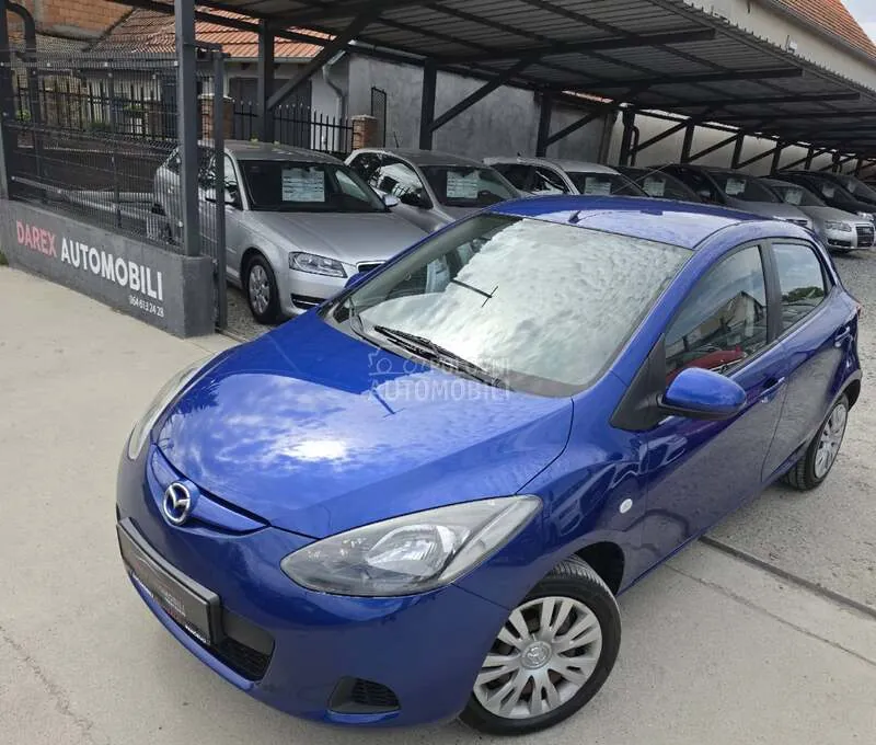Mazda 2 2010 photo 5