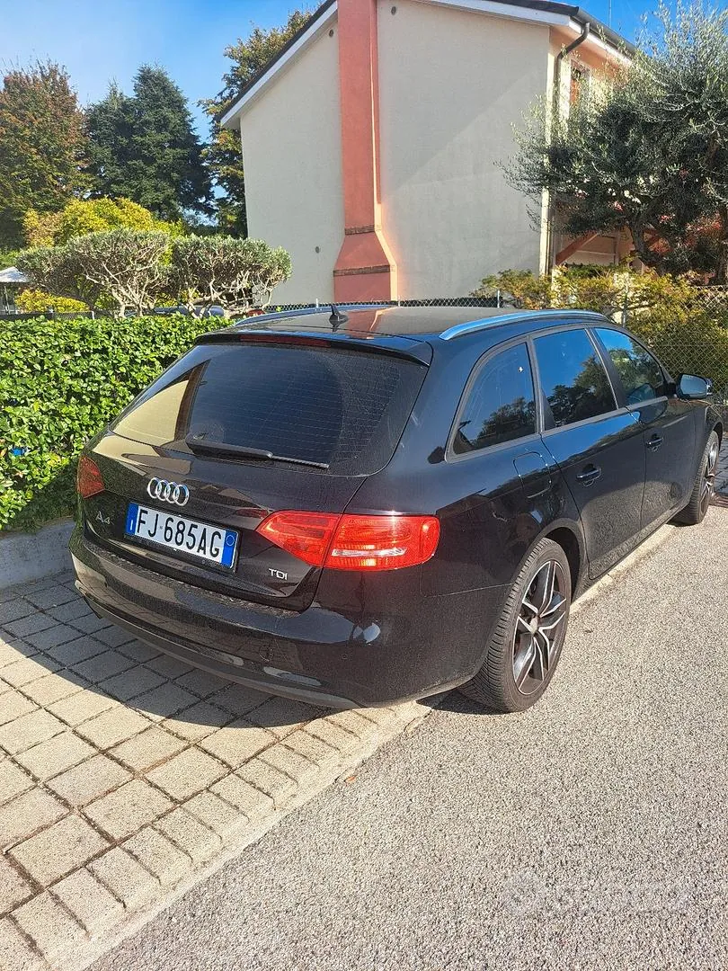 Audi A4 2013 photo 4