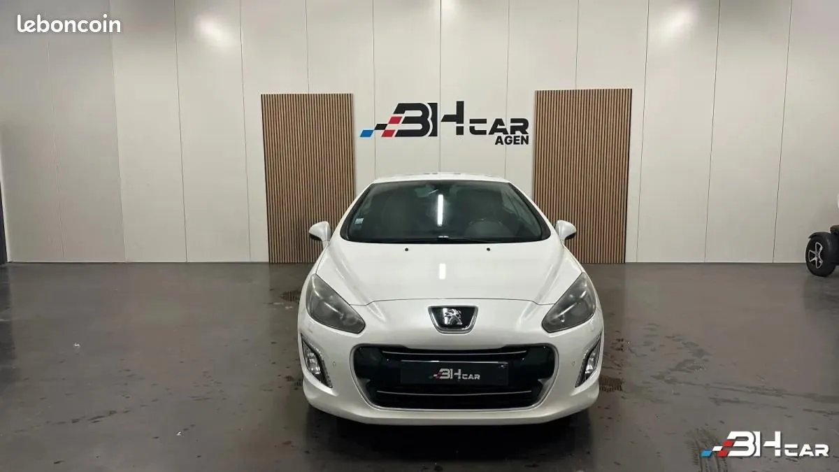 Peugeot 308 2011 photo 2