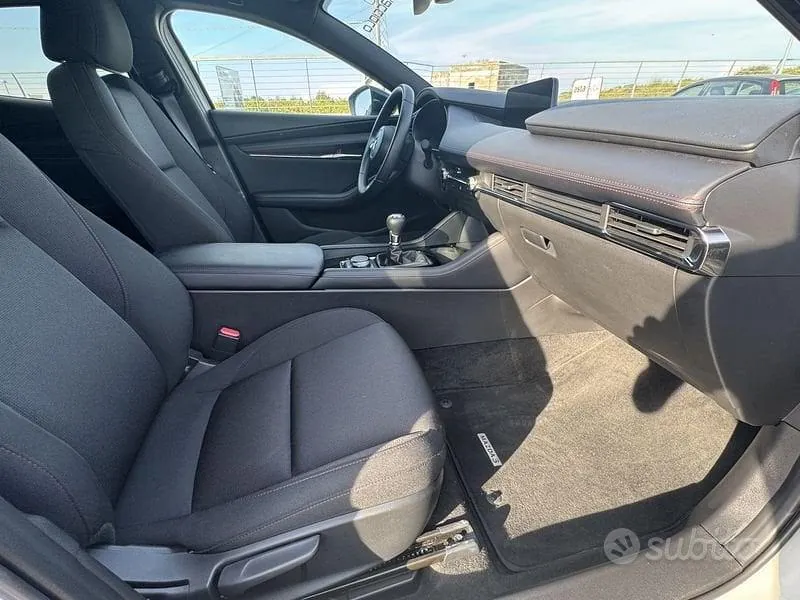 Mazda Mazda3 2025 photo 5
