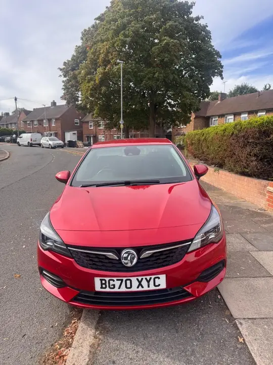 Vauxhall Astra 2020 photo 2