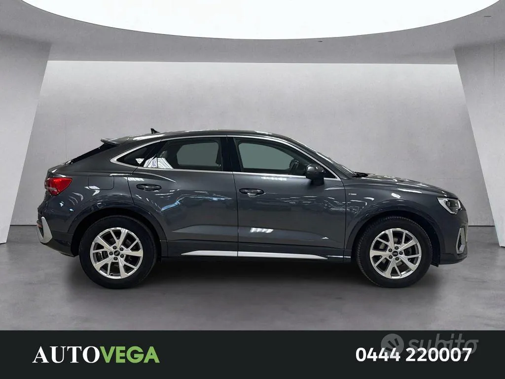 Audi Q3 2023 photo 3