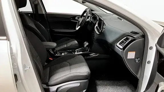 Kia Ceed 2024 photo 3