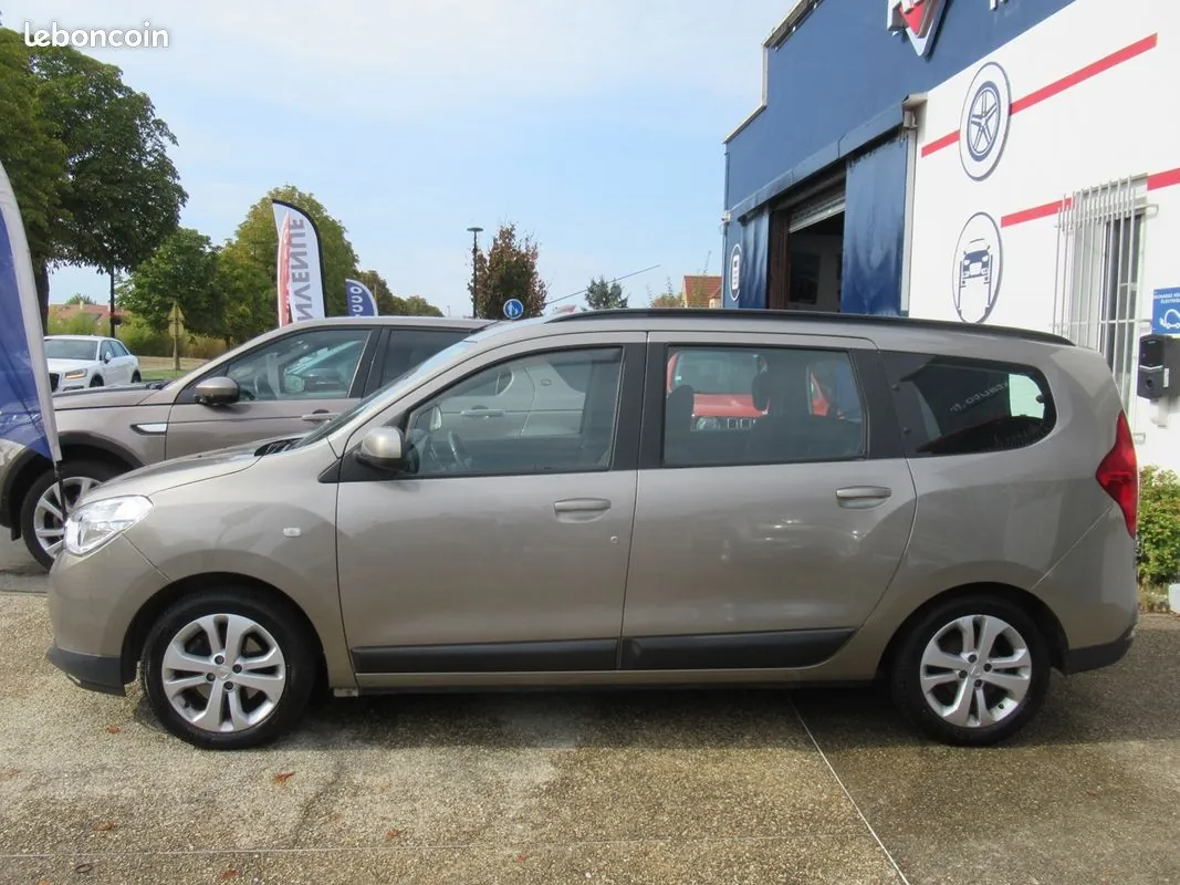 Dacia Lodgy 2013 photo 3