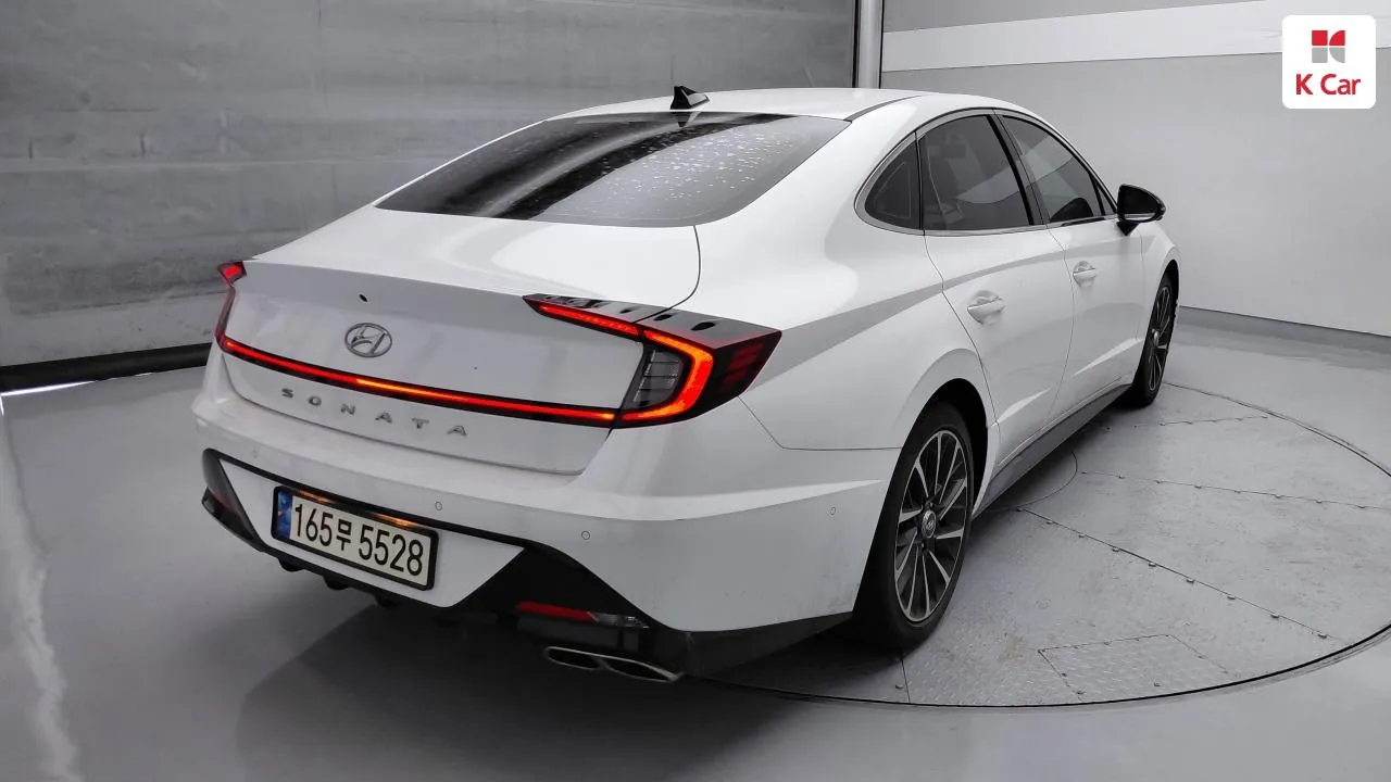 Hyundai Sonata 2022 photo 2