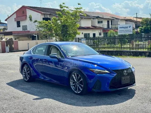 Lexus Is300