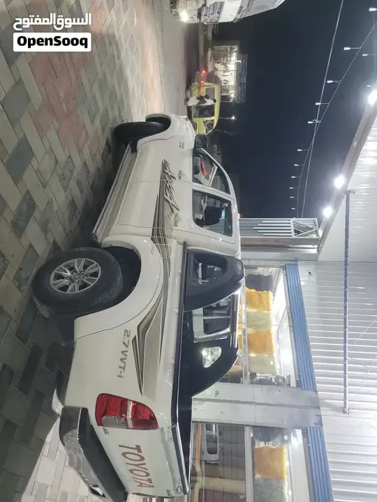 Toyota Hilux 2013 photo 2