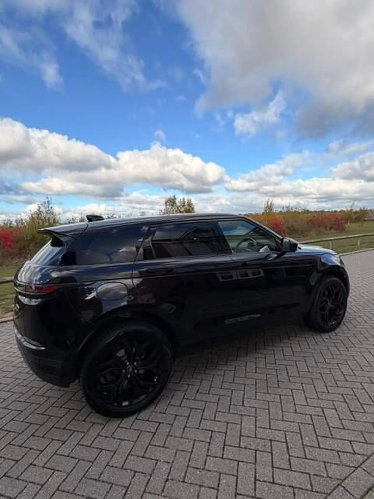 Land Rover Range Rover Evoque 2021 photo 2