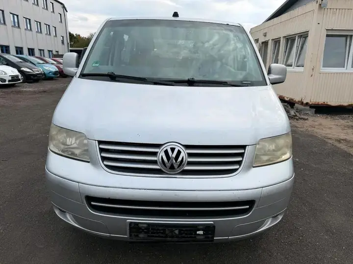 Volkswagen T5 Caravelle