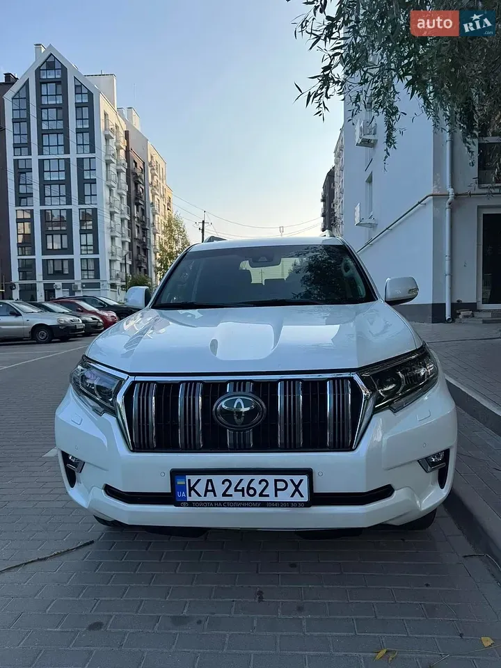 Toyota Land Cruiser Prado 2019 photo 3