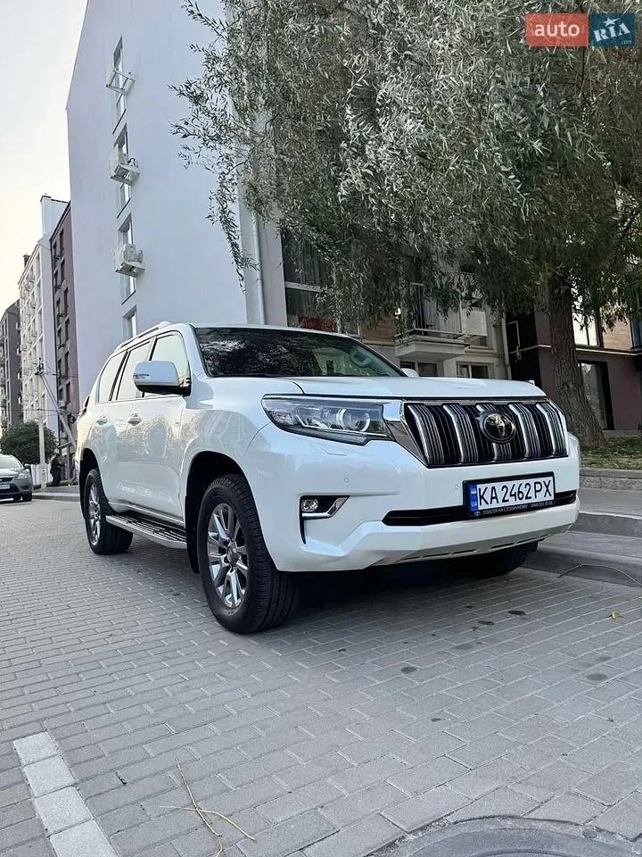 Toyota Land Cruiser Prado 2019 photo 2