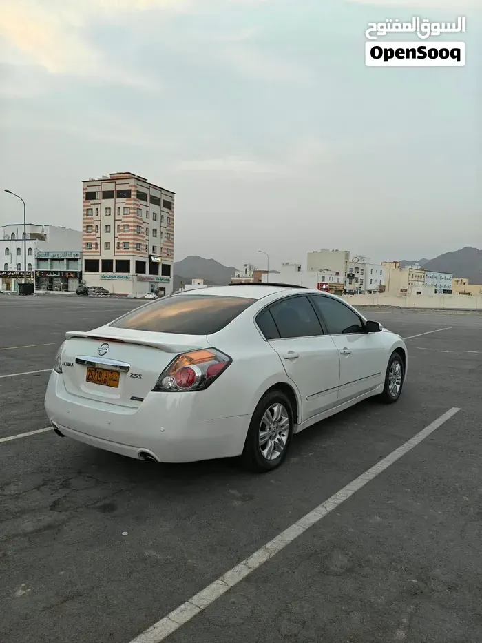 Nissan Altima 2012 photo 3