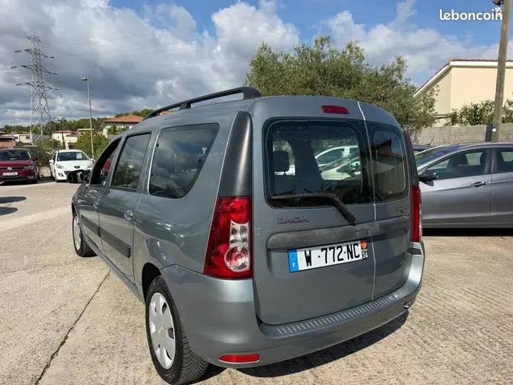 Dacia Logan