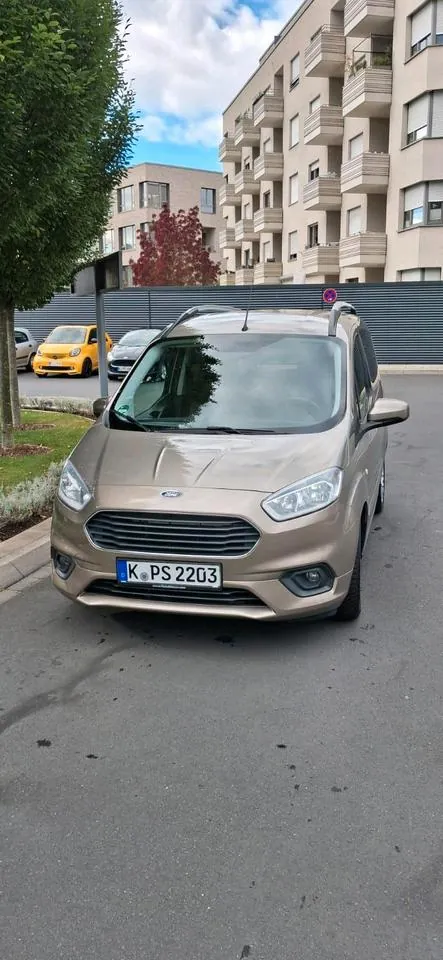 Ford Tourneo Courier