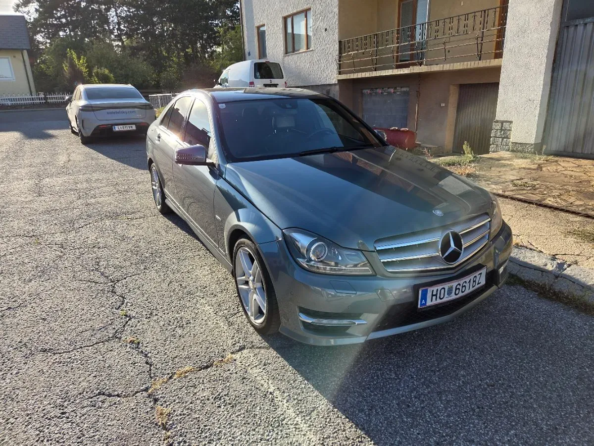 Mercedes-Benz C-Class