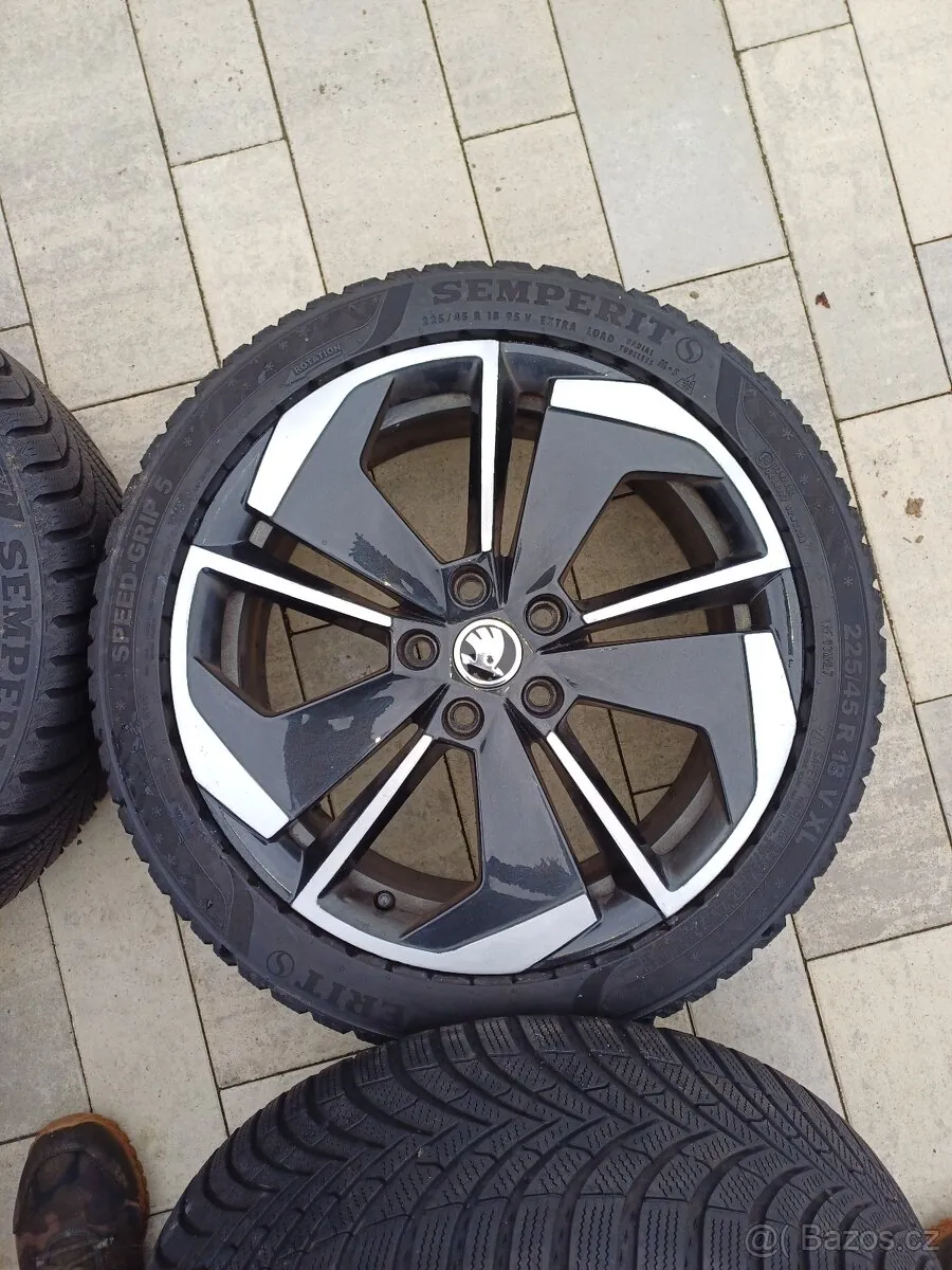 Skoda Octavia photo 5
