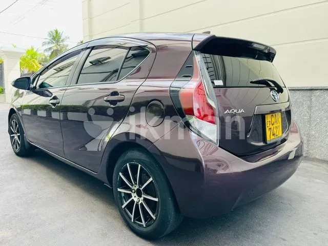 Toyota Aqua 2016 photo 5