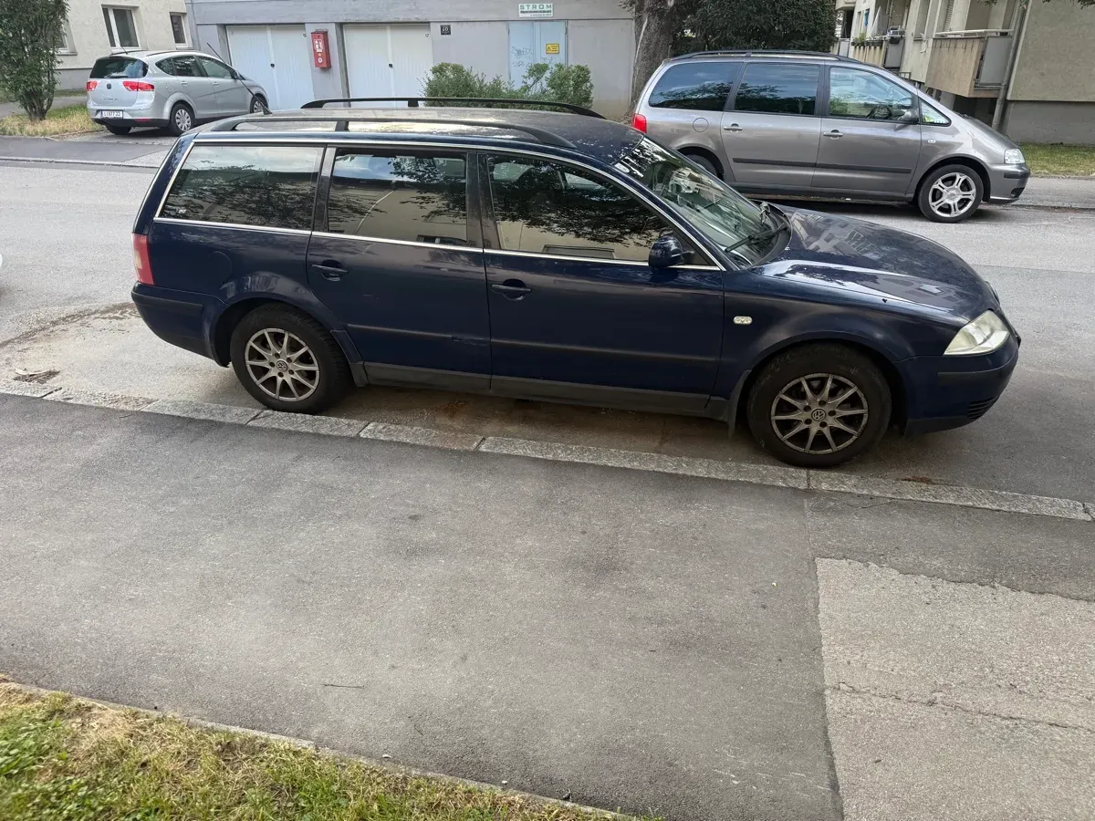 Volkswagen Passat 2003 photo 3