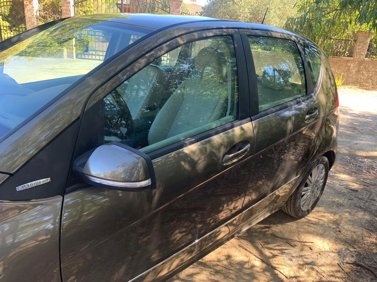 Mercedes-Benz A 2011 photo 4