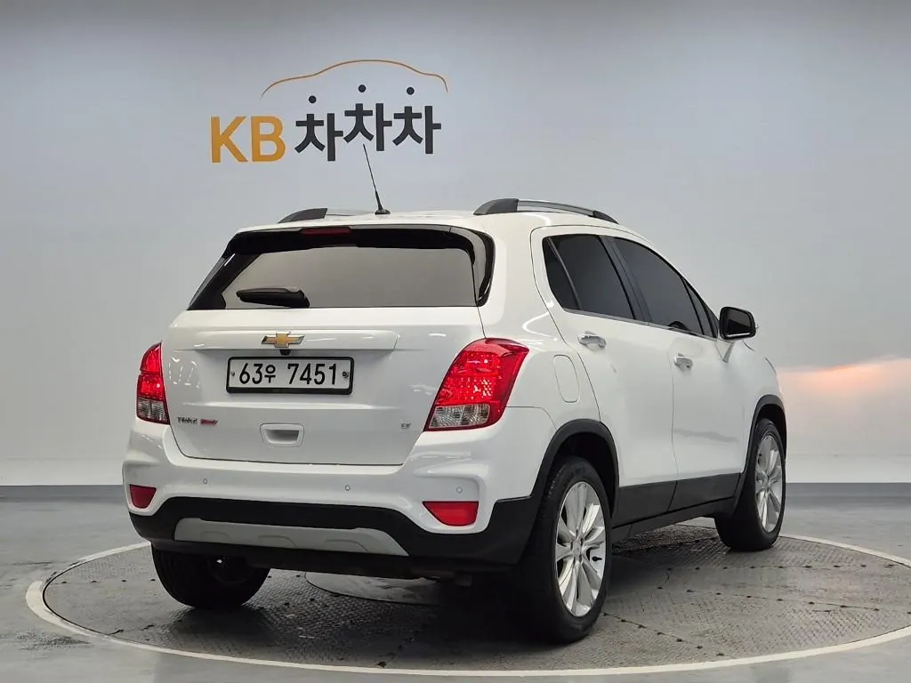 Chevrolet Tracker 2019 photo 3