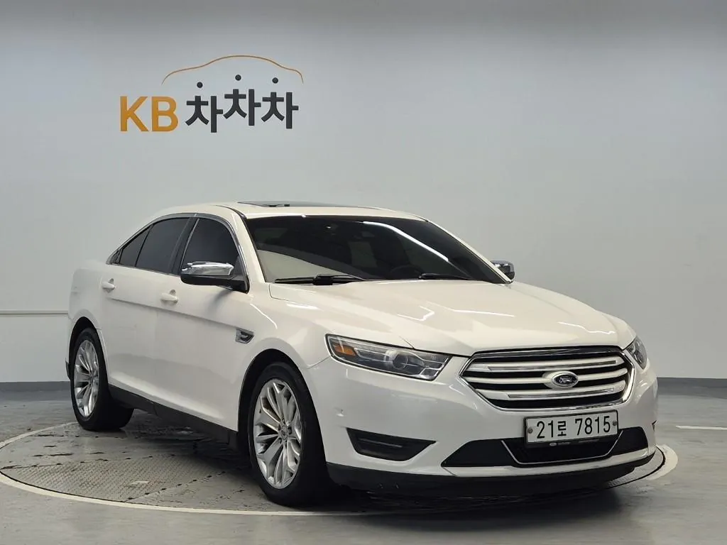 Ford Taurus 2014 photo 4