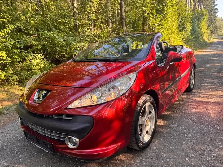 Peugeot 207 Cc 2007 photo 2