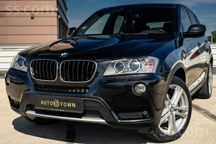 BMW X3 2013 photo 2