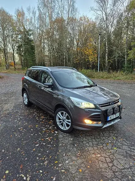 Ford Kuga 2016 photo 2
