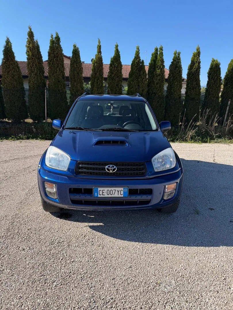 Toyota Rav4 2003 photo 2