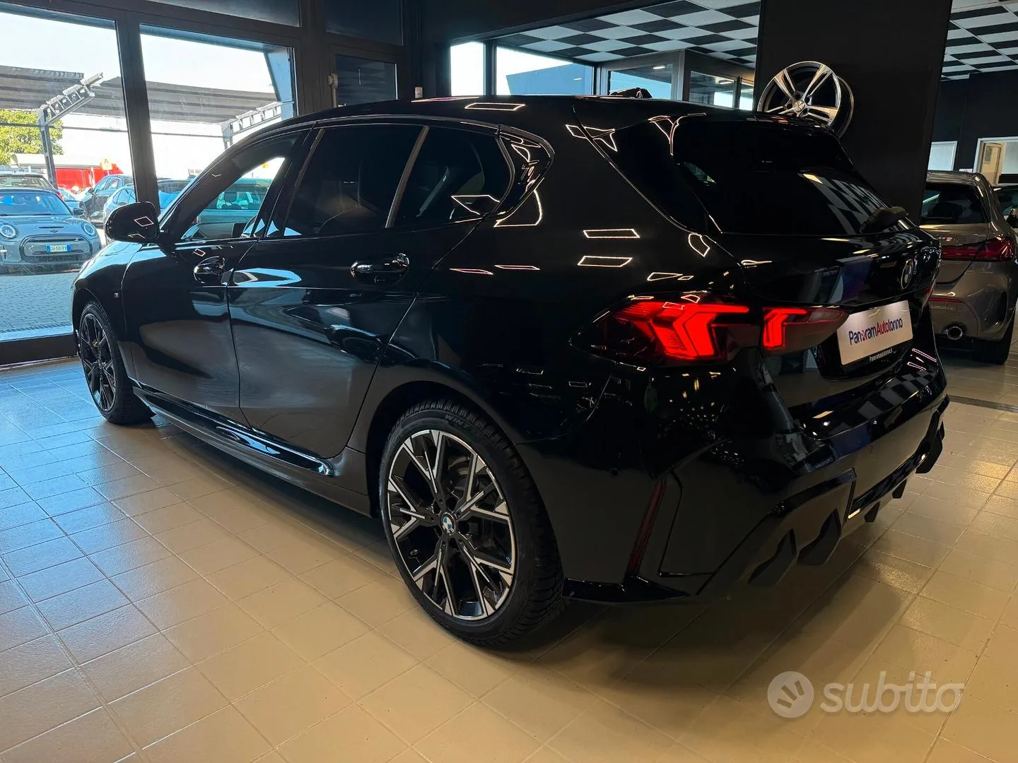BMW 1 Series 2025 photo 4