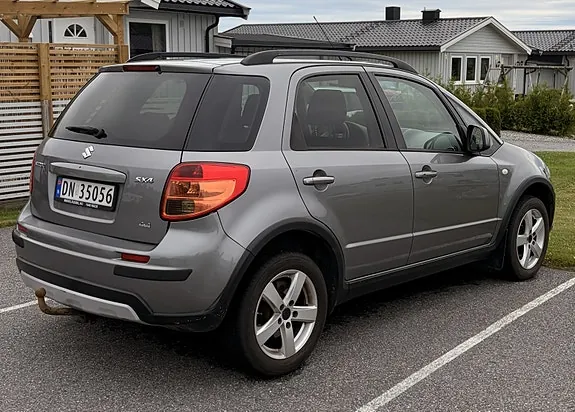 Suzuki Sx4 2010 photo 5