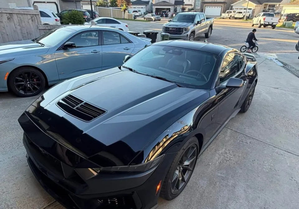 Ford Mustang 2026 photo 2