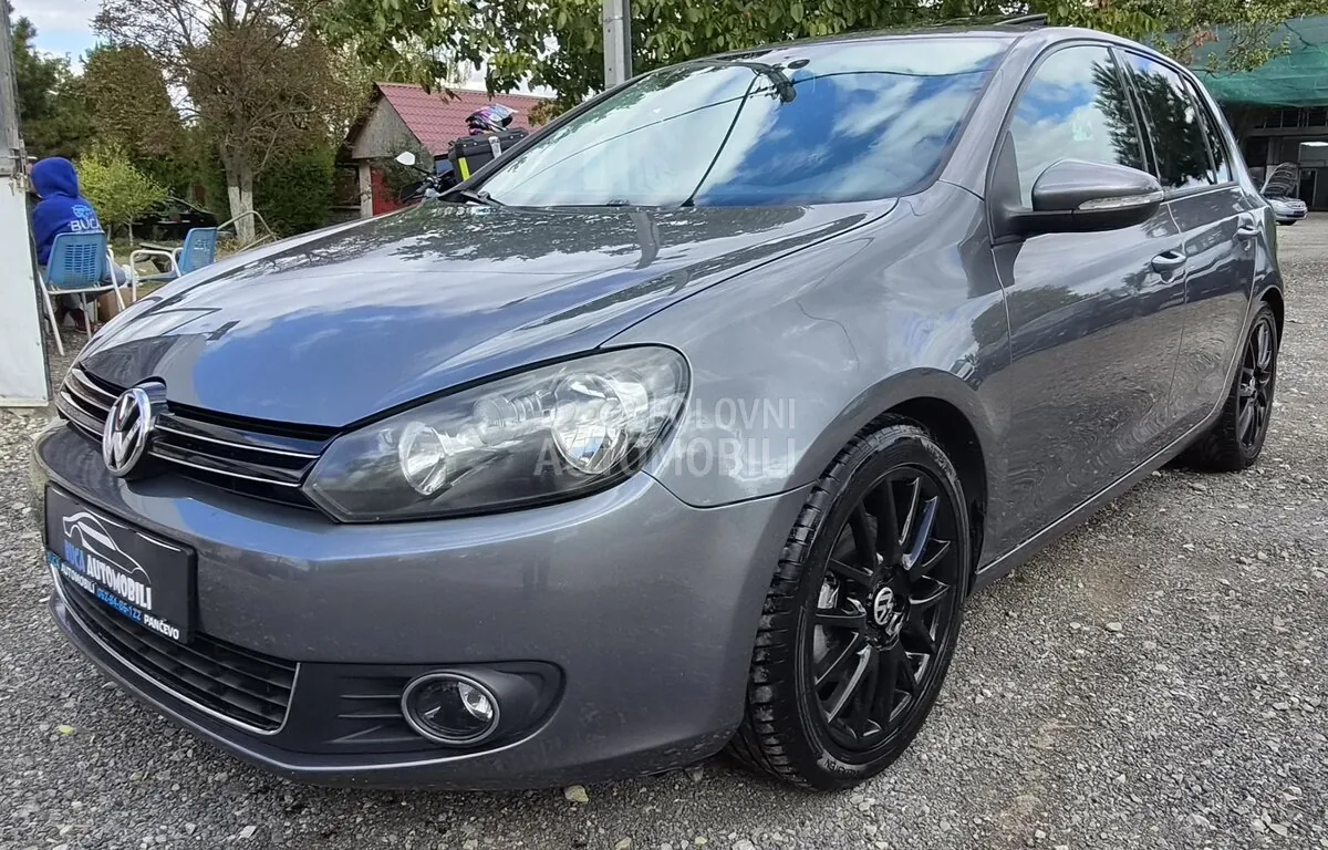 Volkswagen Golf 2010 photo 2