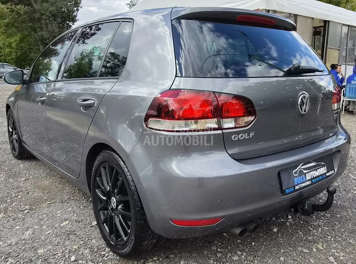 Volkswagen Golf 2010 photo 4
