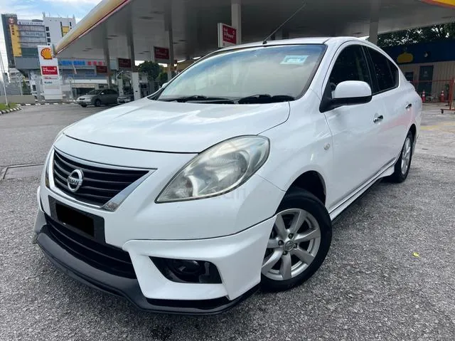 Nissan Almera