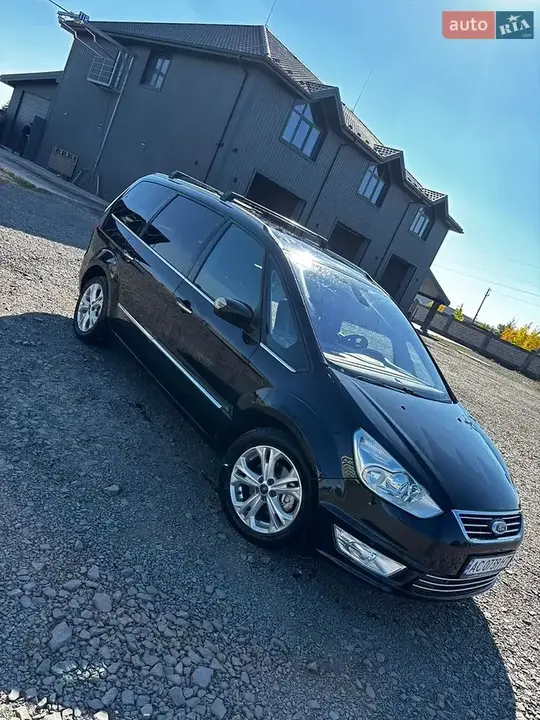 Ford Galaxy 2013 photo 5