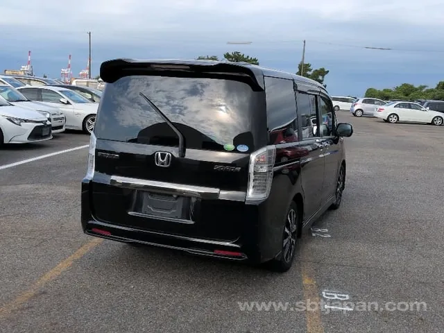 Honda Stepwagen 2013 photo 4