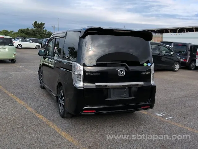 Honda Stepwagen 2013 photo 3