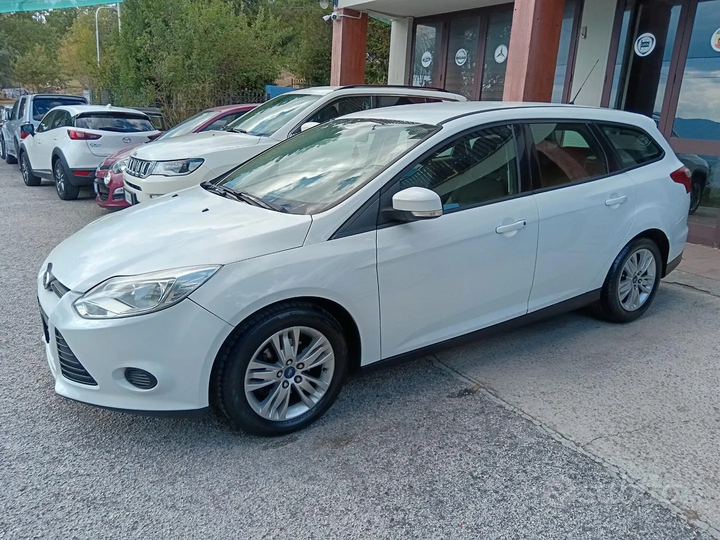 Ford Focus 2012 photo 2