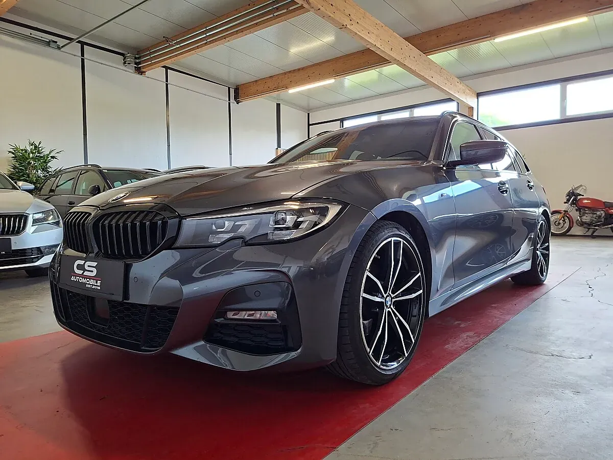 BMW 3 Series 2020 photo 3
