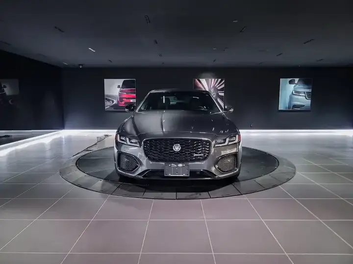 Jaguar Xf 2024 photo 2