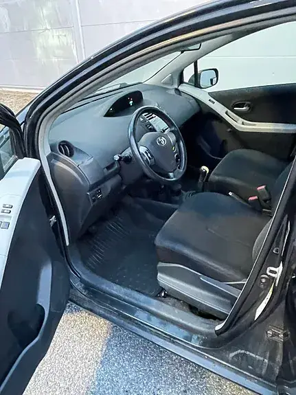 Toyota Yaris 2006 photo 3