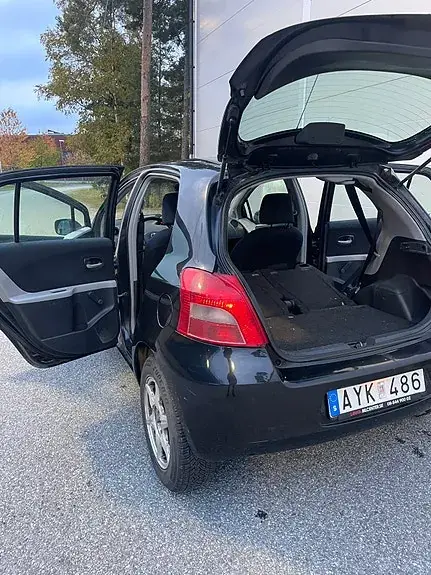 Toyota Yaris 2006 photo 4