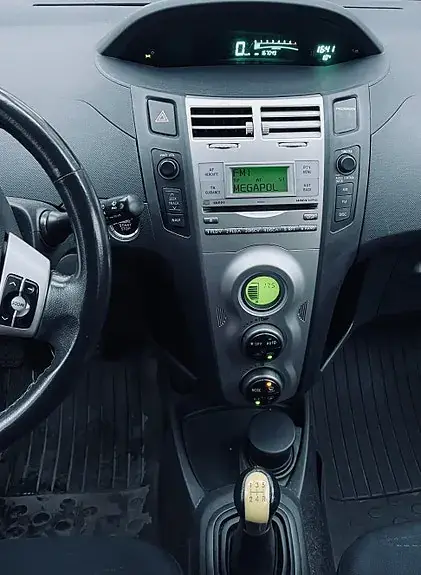Toyota Yaris 2006 photo 5