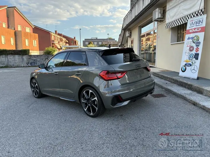 Audi A1 2025 photo 3